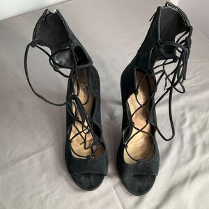 Vince Camuto Sandria 9M Black Peep Toe Lace Up High Heel Sandals Shoes